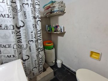 Casa de estilo americano sobre lote de 494m.