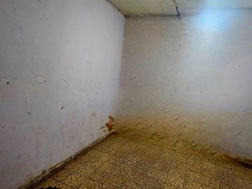 TERRENO AMPLIO CON CASA PARA RECICLAR BUENA NUEVA