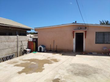 Se vende casa en Belloto lado Norte
