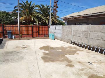 Se vende casa en Belloto lado Norte