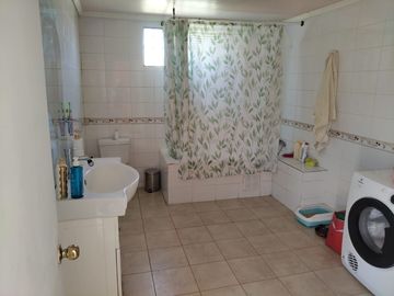 Se vende casa en Belloto lado Norte