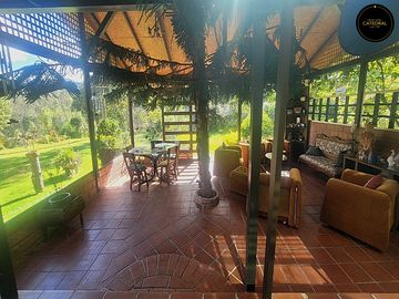 Quinta Hacienda de venta en Javier Loyola- Azogues – código:22137