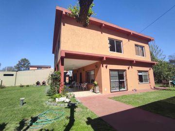 Casa Quinta en Venta 1500 mt Lote en Pilar Bª Solares del Norte