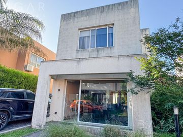 Venta Casa - California Village - Pilar