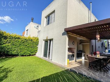 Venta Casa - California Village - Pilar