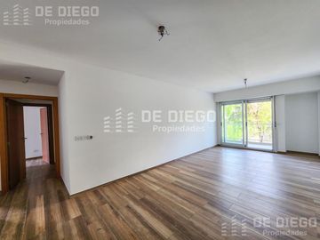 Venta con Renta! Departamento semipiso 4 ambientes, bajo Vicente López