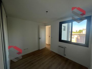 Departamento en alquiler a estrenar con cochera en Zárate Centro