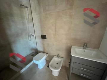 Departamento en alquiler a estrenar con cochera en Zárate Centro