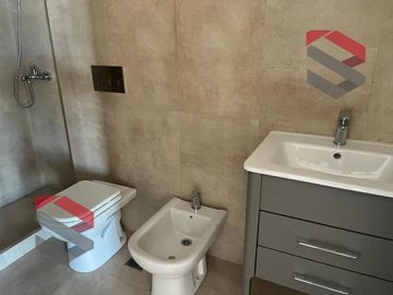 Departamento en alquiler a estrenar con cochera en Zárate Centro