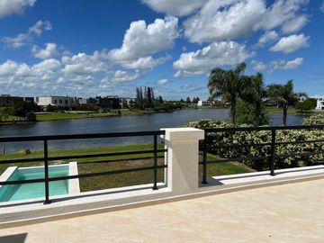 Casa en venta 1 planta 3 dormitorios pileta a la laguna  San Matias 86