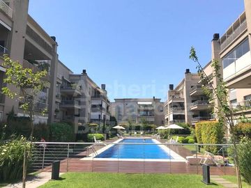 Hermoso Departamento de 3 amb. con 2 cocheras en Alquiler - Jardines de San Isidro 3
