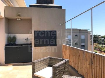 Hermoso Departamento de 3 amb. con 2 cocheras en Alquiler - Jardines de San Isidro 3