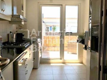 Hermoso Departamento de 3 amb. con 2 cocheras en Alquiler - Jardines de San Isidro 3