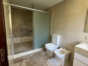 Casa en venta en Saint Thomas Este, Canning