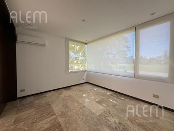 Casa en venta en Saint Thomas Este, Canning