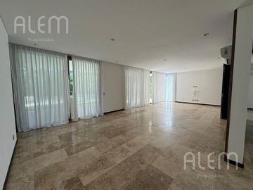 Casa en venta en Saint Thomas Este, Canning