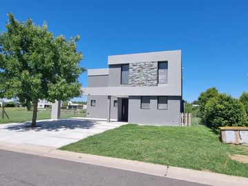 Casa en Barrio San Matías a LA LAGUNA