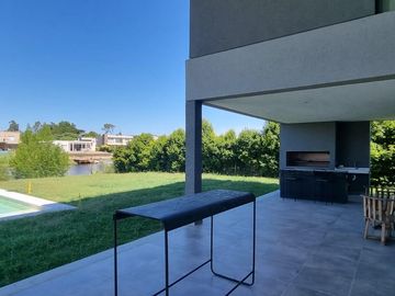 Casa en Barrio San Matías a LA LAGUNA