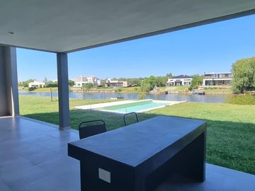 Casa en Barrio San Matías a LA LAGUNA