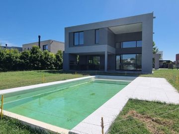 Casa en Barrio San Matías a LA LAGUNA