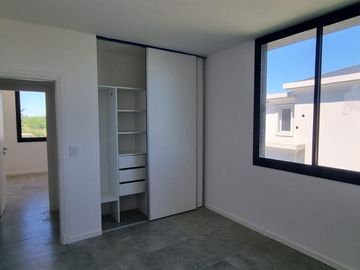 Casa en Barrio San Matías a la LAGUNA