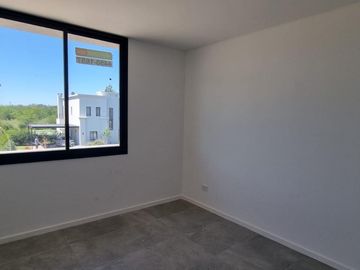 Casa en Barrio San Matías a la LAGUNA