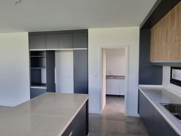 Casa en Barrio San Matías a la LAGUNA