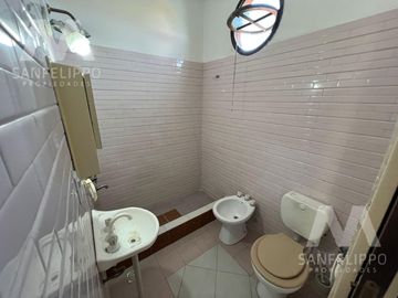 Departamento en  Alquiler - 2 Dormitorios - Wilde, Avellaneda