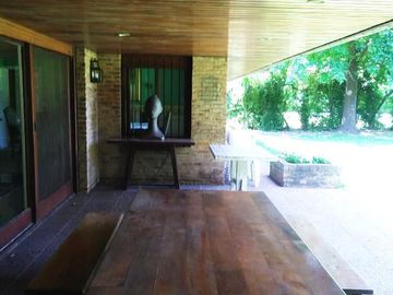 Casa  con 5 dormitorios y pileta  en Venta en la Horqueta, San Isidro