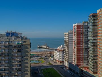 Alquiler por dia departamento 3 ambientes para 4 personas zona La Perla vista al mar
