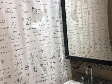 Piso de 3 ambientes en venta con cochera y balcon al frente