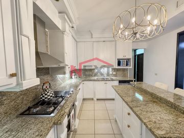 CASA EN VENTA EN LA RIOJA PONIENTE RESIDENCIAL