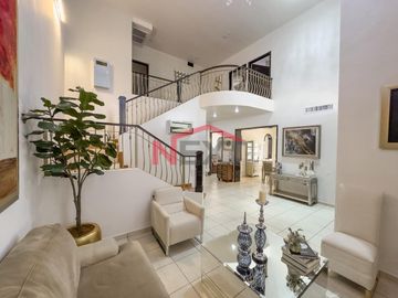 CASA EN VENTA EN LA RIOJA PONIENTE RESIDENCIAL
