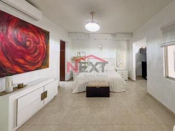 CASA EN VENTA EN LA RIOJA PONIENTE RESIDENCIAL