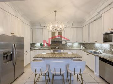 CASA EN VENTA EN LA RIOJA PONIENTE RESIDENCIAL