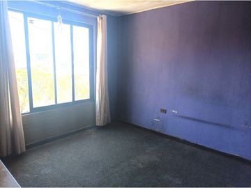 VIVABIEN PROPIEDADES VENDE HERMOSA Y ACOGEDORA PROPIEDAD EN BARRIO RESIDENCIAL, EN PLACILLA- VALPARAÍSO