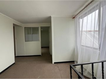 Se Vende Casa de 2 pisos en Alameda de Talca