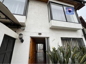 Se Vende Casa de 2 pisos en Alameda de Talca
