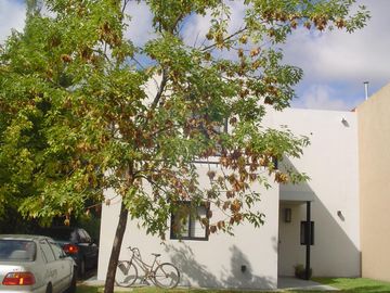 Tigre, muy linda Casa en venta en Barrio Cerrado con amenities