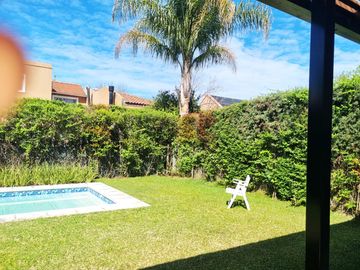 Tigre, muy linda Casa en venta en Barrio Cerrado con amenities