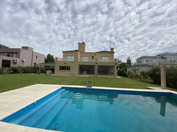 Casa en venta en Barrio Santa Ana Moreno