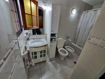 Casa en venta de 3 dormitorios c/ cochera en Gobernador Benegas