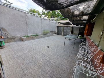 Casa en venta de 3 dormitorios c/ cochera en Gobernador Benegas