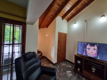Casa en venta de 3 dormitorios c/ cochera en Gobernador Benegas