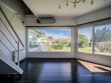 D. Esteche Realty - Ayres de Pilar Impecable casa