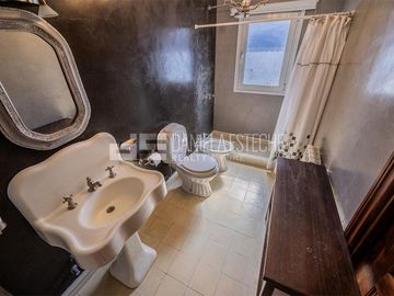 D. Esteche Realty - Ayres de Pilar Impecable casa