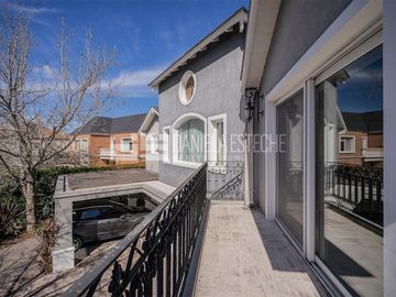 D. Esteche Realty - Ayres de Pilar Impecable casa