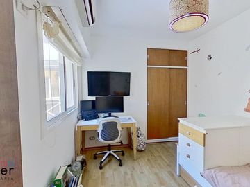 MODERNO Departamento TIPO PH de 3 ambientes con balcón al frente en Villa Ortuzar - VENTA -