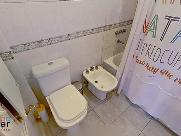 MODERNO Departamento TIPO PH de 3 ambientes con balcón al frente en Villa Ortuzar - VENTA -