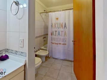 MODERNO Departamento TIPO PH de 3 ambientes con balcón al frente en Villa Ortuzar - VENTA -